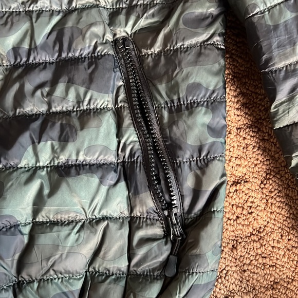 Barely used women’s XS Ducati Scrambler motorcycle jacket - Picture 10 of 11